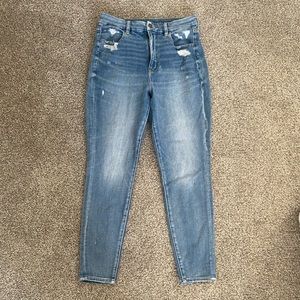 American Eagle Dream Jean - Curvy Super High Waisted Jegging